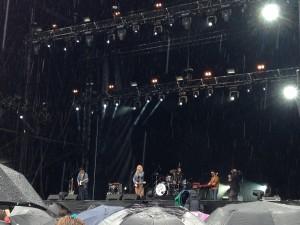 Nina Nesbitt en concert au Mainsquare Festival